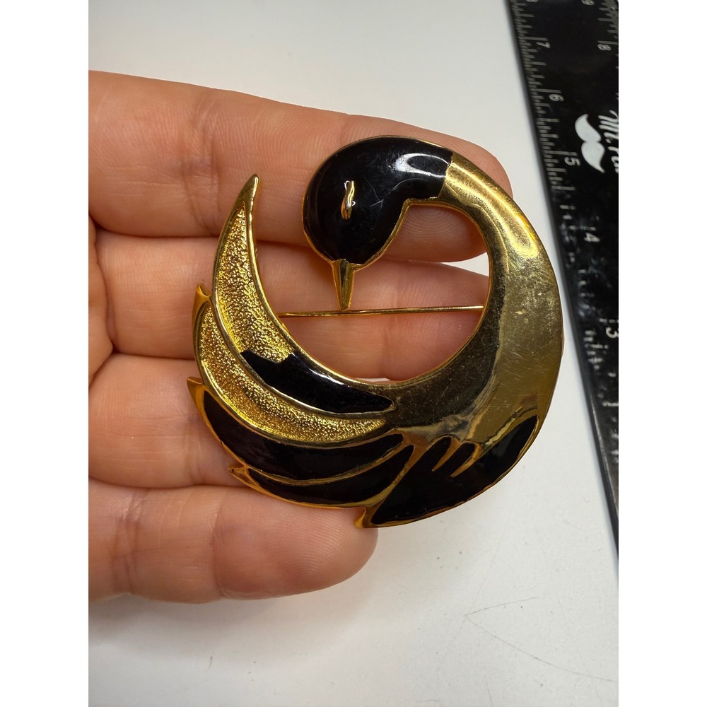 Vintage Gold Tone Black Enamel Swan Brooch Pin Textured Bird Jewelry 2 Inch